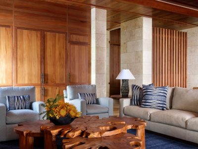 Coral-House Lounge